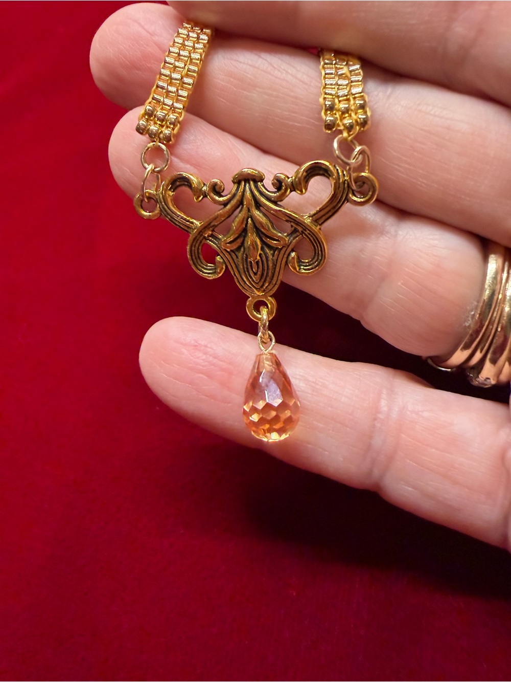 Gold color loom-woven necklace with teardrop crystal and extender - Picture 4 of 6